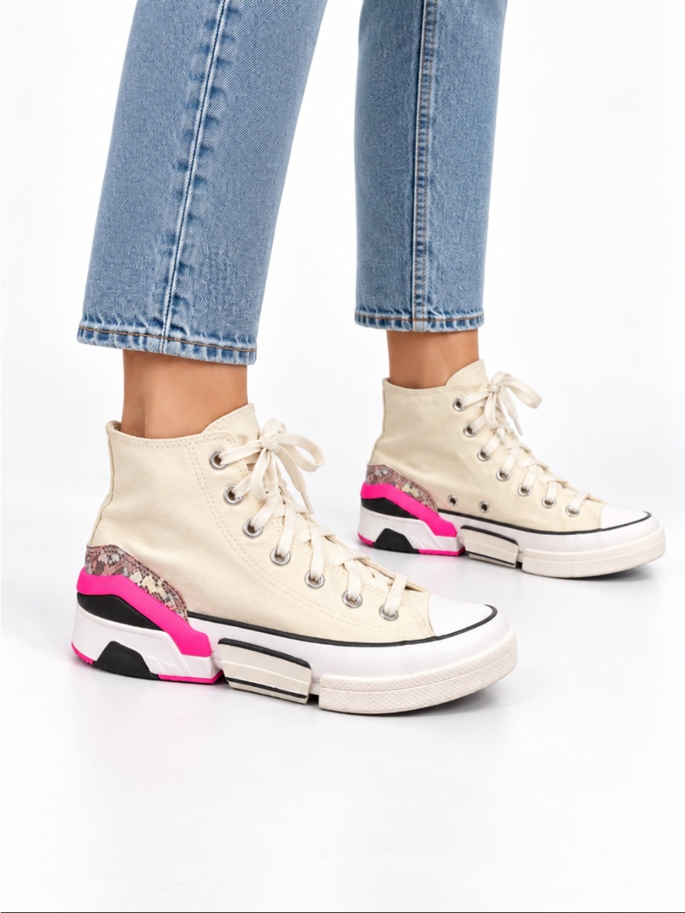 Converse Women's CPX70 High 'Snakeskin Archive Print’ Size: 7